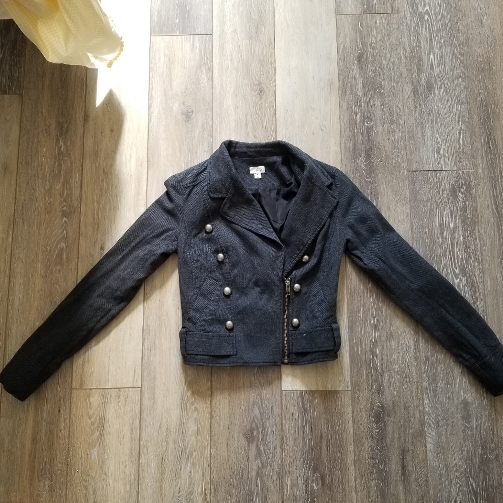 Frenchi Cropped Blazer